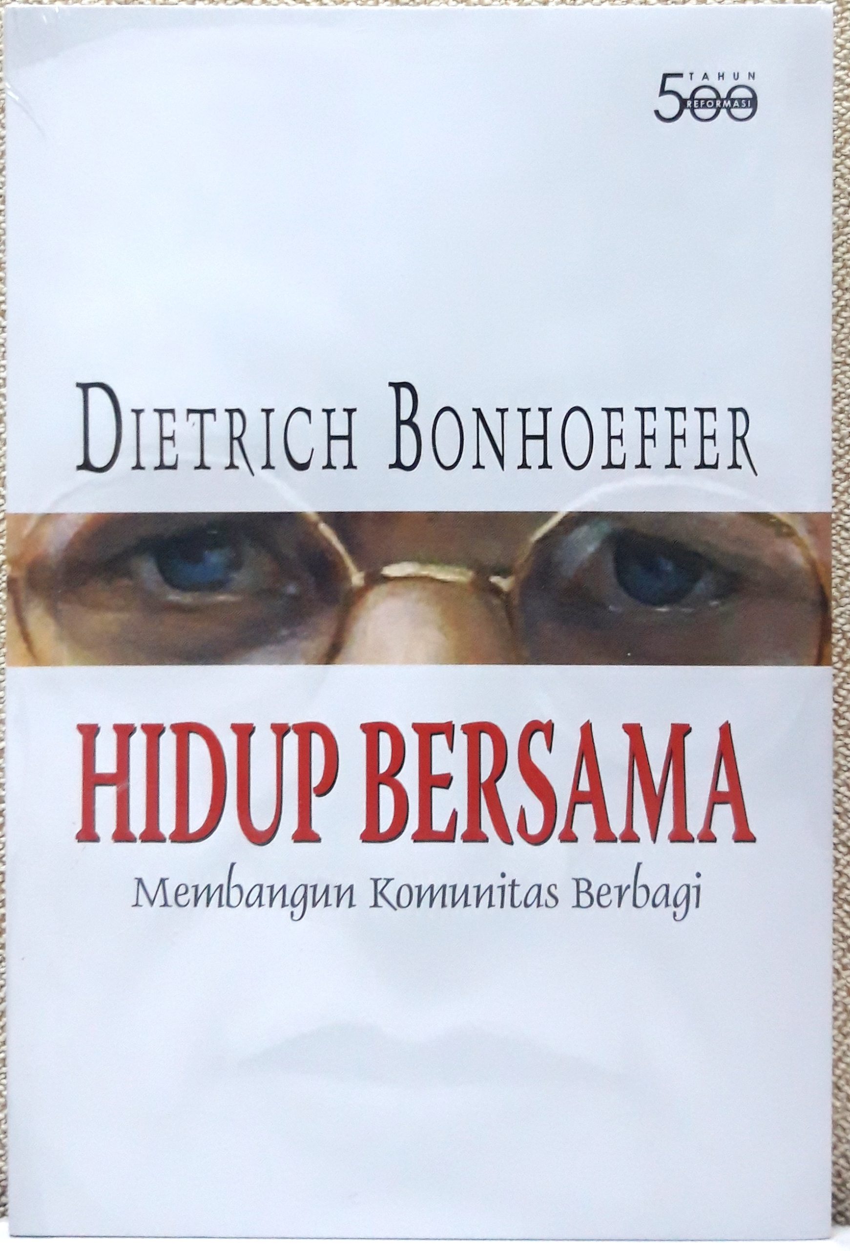 HIDUP BERSAMA MEMBANGUN KOMUNITAS BERBAGI